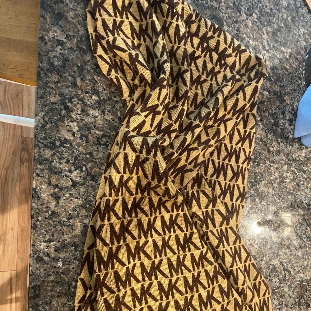 Michael Kors Infinity Scarf